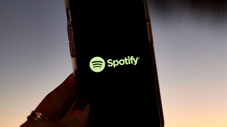 Spotify Is Testing An Audio Newsfeed. Here's What That Means